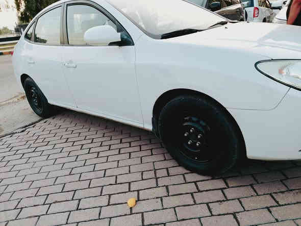 ....اللهم صل على محمد وال
النترا المقدس للبيع موديل 10
اكشن عالي  
محرك 1600
كامري خلفي 
بي خشم جملغ مامي خلفي قليل فقط سونار موجود بل 
سياره كير محرك مكينه كفاله عامه بلادي 
تخم تاير شواصي مكفولات بلادي 
دوخل نظيفه سياره حلو معنا الكمله بل عافيه ياخذها 
رقم ربيل تحويل شوكت ما يعجبك حولك 
سعار سياره 105بي مجال شي بسيط 
العنوان بغداد بلديات نتصل وتدلل عله رقم
***********
