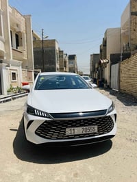 BYD QIN PLUS   ماشيه 7500 الكلي  2000 ع محرك فقط  رقم بغداد رقمها مميز...