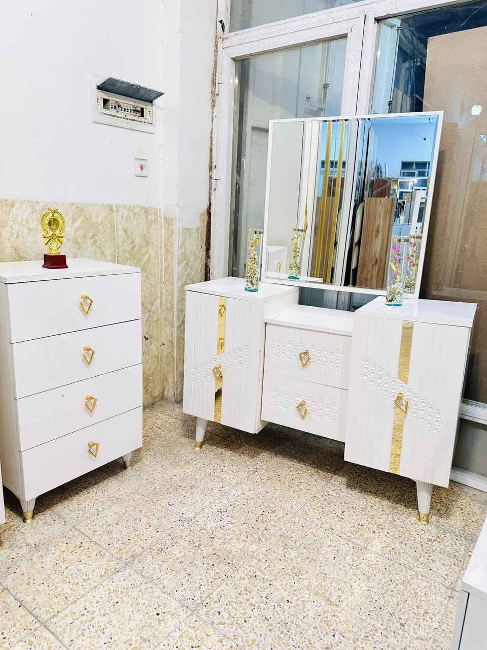 غرفة نوم تركي 🇹🇷
نضافه 85 ‎%‎💯
تتكون من 9 قطع
باب المنيوم برغي وجوي حديد 
سعره 775 الف 
توصيل وشد داخل بغداد مجاناً


**إذا كنت صاحب هذا الإعلان وتريد حذفه لأي سبب، رجاءا أرسل رسالة إلى الدعم الفني**