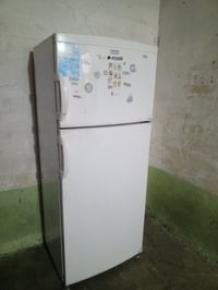 ثلاجة للبيع شرط الشغل السعر 125الف  07510429818