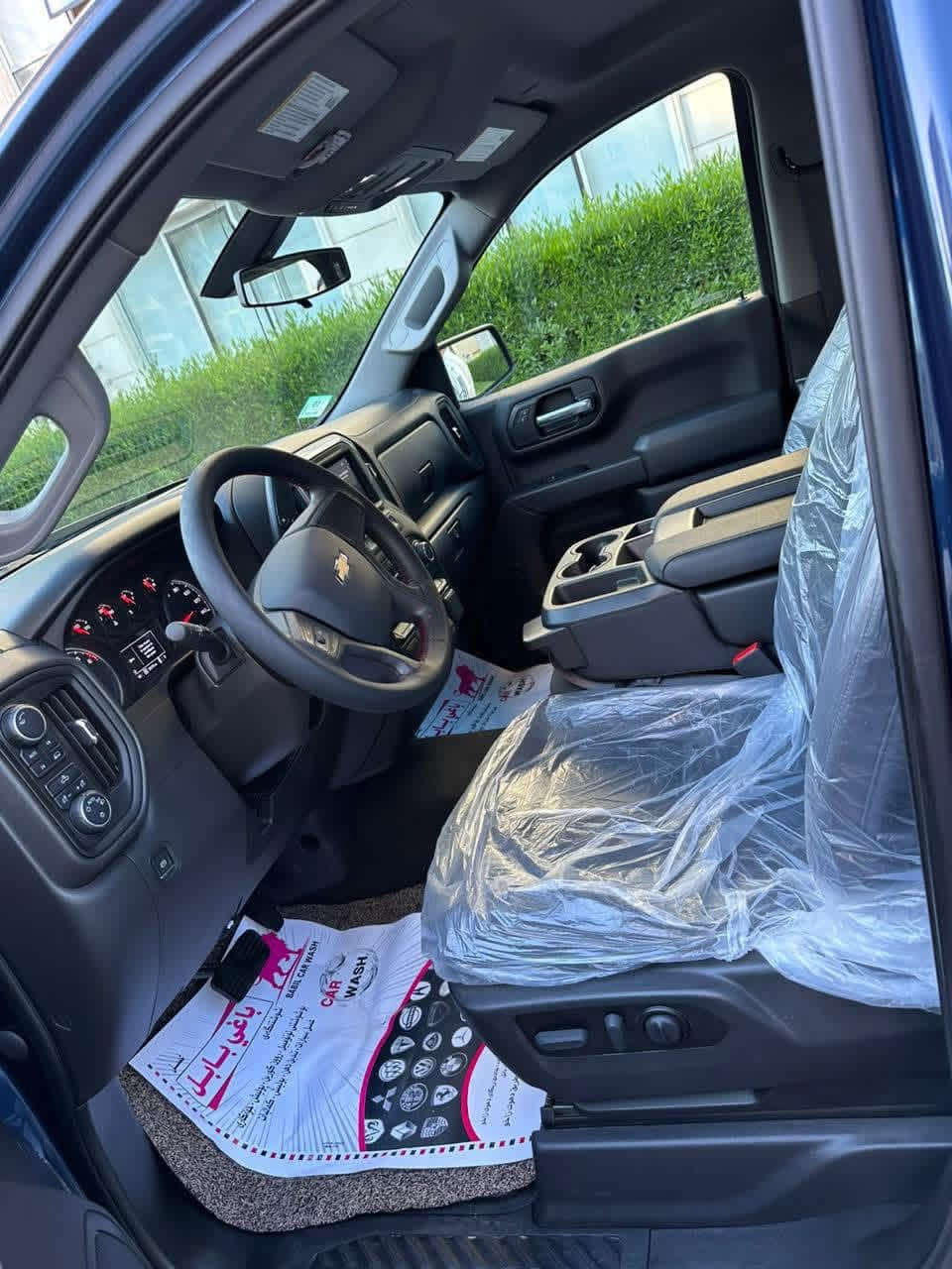 السلام عليكم /بيع فقط ماراوس 
شوفرليت سلفرادو 2022
رقم اربيل سنويه ل 2029
باب كبير بدي قصير
مكينة ٤ سلندر توين توربو 2700

- محرك ٤ سلندر  2.7 توين توربو المرغوب القدرة الحصانية 310 حصان وعزم دوران 569 نيوتن متر يعني فرة سريعة صاروخ واقتصادي بالبانزين واللي يحب يجي يطلع تراي يجرب بنفسه
- گير ٨ نمر طيارة 
- رادار امامي داتا شو يتحسس حراري 
- باب طويل بدي قصير المرغوب
- كشن كهرباء
- تبريد امامي خلفي
- شاشة وسطية تدعم CarPlay واير ليس يعني النظام الحديث 
- فور ويل درايف
- باب بدي كهرباء وتغليف بدي 

ماشية 30000 ميل
ضرر/ جاملغ جهة اليسر 
ايرباك ستيرن مرجع سستم
مواصفات السيارة …

لايتات فول LED
4x4 دفع رباعي 
اضاءة في البدي 
اوتو ستوب
تحديد مسار
رادار امامي 
شاشه ابل كار
كامره 
USB + USB c
لايت اوتو
وباقي مواصفات السيارة المعتمدة من الشركة
شاشة وقاصه والى اخره……
سعر 267 مجال بسيط 
مكان السياره ديالى دلي عباس 
***********
***********
