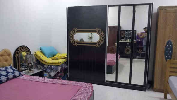 ٥قطع نضيفة جدآ  الدورة ***********
