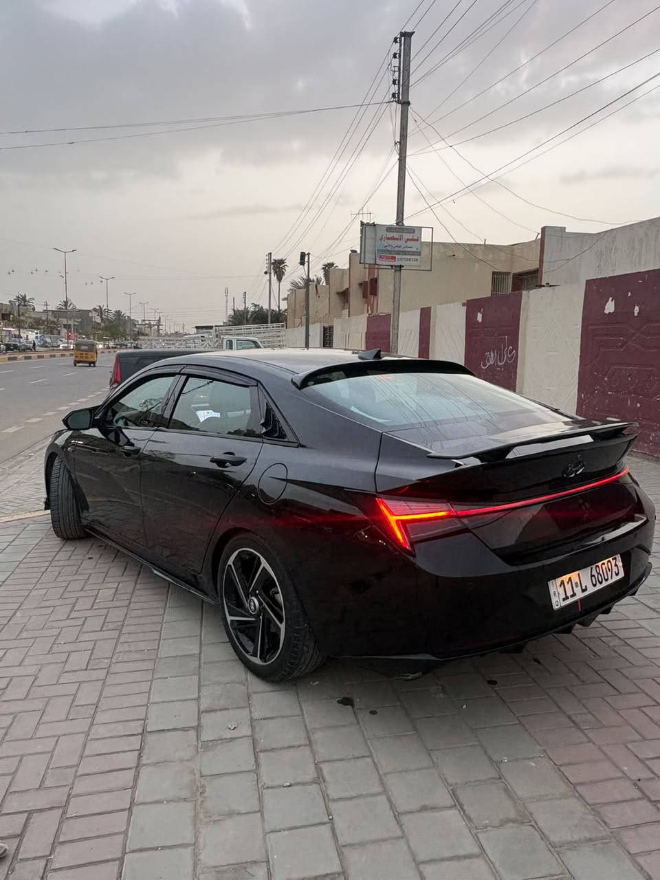 يالله السلام عليكم 🔥
𝐇𝐘𝐔𝐍𝐃𝐀𝐈 𝐄𝐋𝐀𝐍𝐓𝐑𝐀 2022 𝐍 𝐋𝐈𝐍𝐄 🚀
فووول مواصفات وبحالة كلش مرتبة ✨
ماشية 58 ميل فقط ✅
محرك 1600 تيربو يخبل 🔥
كير دبل كلج 7 نمر 🚀

السيارة حادثها خفيف جداً
جاملغات خلفية ومصبوغات قطع فقط
بدون مباوك ولا تبديل بنيد، الشواصي مكفولة ولا ايرباك طاك بيها 👍

المواصفات 🔥
• تشغيل عن بعد
• بصمة تشغيل + بصمة أبواب
• كار بلي + اندرويد أوتو
• شحن وايرلس
• تدفئة كشنات
• فتحة سقف سلايد
• شفتات ستيرن رياضية
• كشنات جلد شعار N + كهربائي
• رادار أمامي وخلفي وجانبي
• نقطة عمياء
• تحديد مسار + قيادة ذاتية
• أوتو ستوب
• Navigation
• LED خلفي
• ويلات 18
• 3 وضعيات قيادة (Normal / Sport / Smart) 🔥
السعر ١٤٨ وبيه مجاال انشالله 

📍المكان: بغداد - البنوك - شارع الصناعة
📞 ***********
