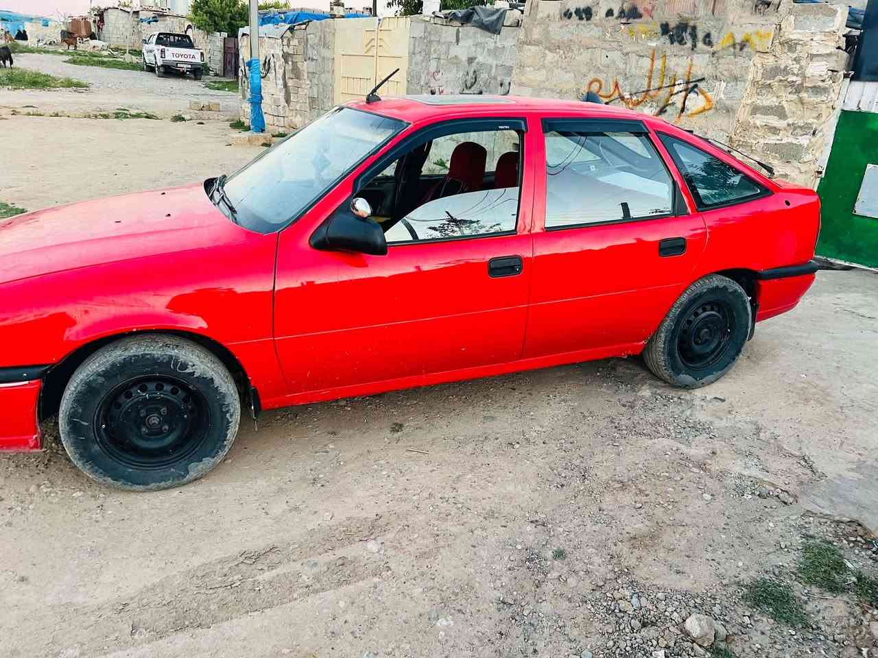 سلام عليكم اوبل فكتره حجم 20 للبيع موديل91 سياره خير من الله مكينة وكير صدر تخم تاير جديد سياره جاهزة تحويل مباشر  السعر 22 الشراي يتصل ***********
