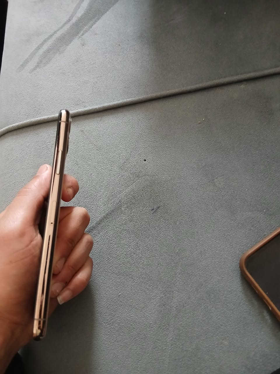 السلام عليكم ايفون 11 برو ماكس مكفول من الشخط جديد بلادي بطاريه ٩٣ ذاكره ٢٥٦ كامل ملحقات يرهم بيع ومراوس فقط ب ايفون مكاني حله مركز  ***********
