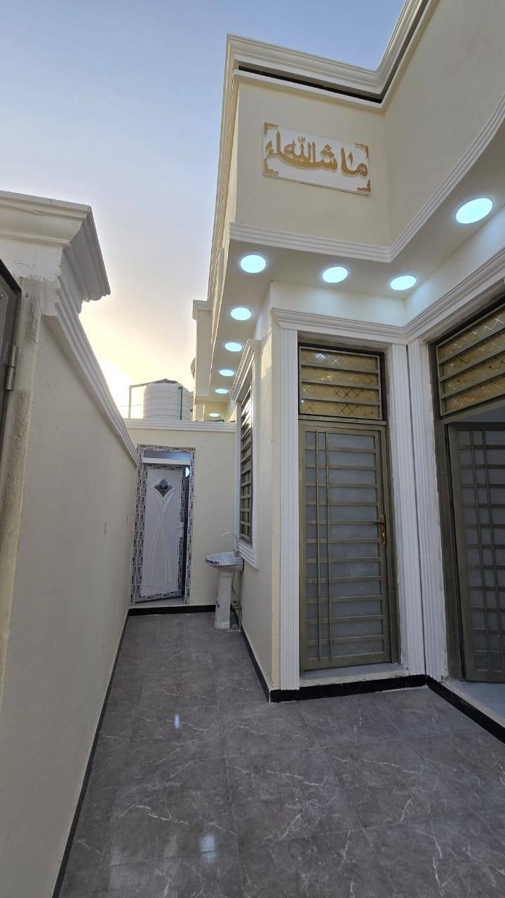 دورسكن #للبيع 🏠
العدد 6
ملك صرف زراعي عراقي نموذج 25
تقابل ابو الطابو مباشر .
#المساحة ::150م /
البناء حديث وشغل مرتب وسعر مناسب 
#السعرالبيت الواحد 90 :: مليون قابل للتفاوض
📍 ابي الخصيب - “كوت ثوني  - مقبيل صدليت كوت ثوني
#يحتوي ::غرفتين . استقبال . صحيات خارجية .
صالة واسعة . . صحيات داخلية .
مطبخ . منور خدمات ( كيزر مع ماطور بوستر )
#للإستفسار ::***********
ابو عباس
