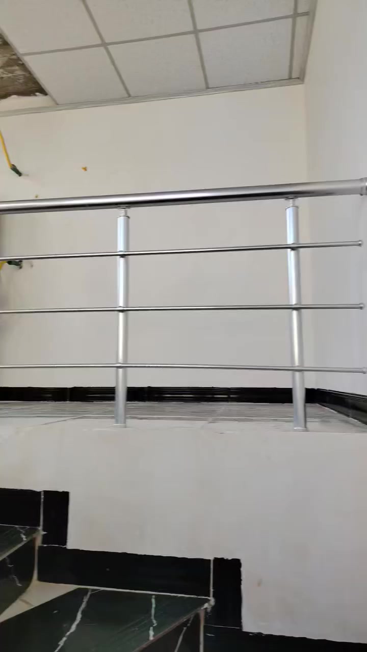 شقه في اي بي للايجار محافظه الموصل في حي السماح الاركان على شارع 20 قرب مدرسه السماح تحتوي الشقه على غرفتي النوم وصاله مطبخ وصحيات وبيتونه وسطح نظام دكتات نظام سبالت نظام غاز نظام سيستم كاميرات سعر الايجار 250,000
***********
***********
