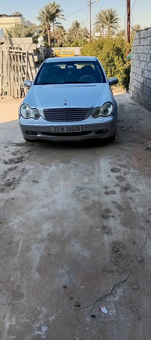 مارسيدس موديل ٢٠٠٠ ربعة سلندر بلاد مامصبوعة شاشة وكاميرا كشنات كهربائية تبريد شغال قطعتين بسمي سنوية هزة جديدة ٣١ تحكم سرعة بصمة تشغيل  للبيع او مراوس حسب قناعة *********** ***********
