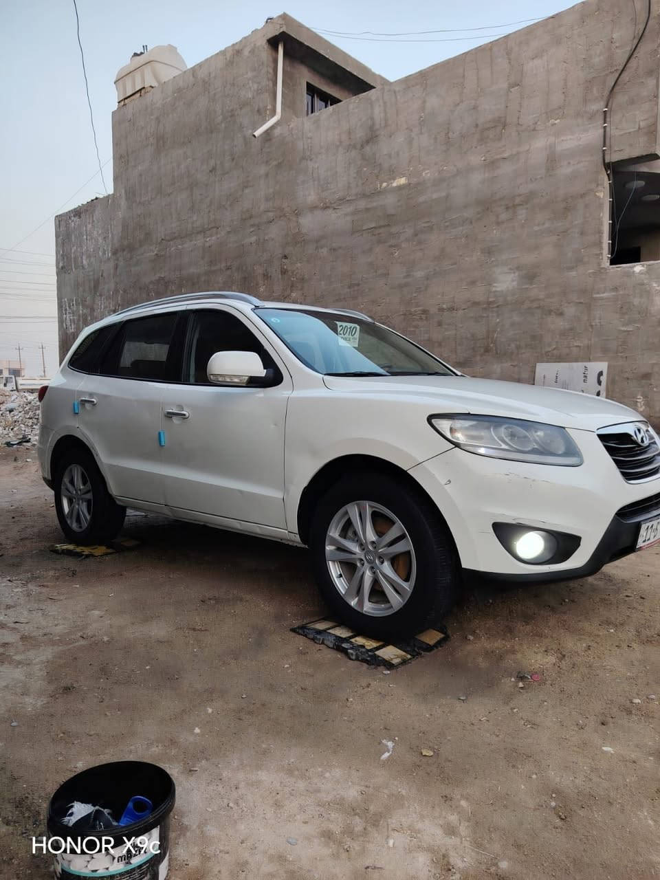 السلام عليكم سنتافيا 2010 خليجي للبيع فقط مواصفاتها فتحه شاشه كبيره كشنات جلد 7 راكب تبريد 3 قطع أشاير بلمري مكينه 6 سلندر السياره جاهزه مكينه وكير وحداديه وتخم تاير وتبريد كله جديد مابيه قطره صبغ بس بيها طخات بصفحه العبري وطخه بلجنطه الباقي كفاله من كلشي السعر 155 وبيها مجال / مكاني بغداد الدوره للستفسار ‭0772 190 2758‬
