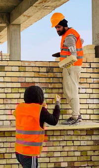 بناء • طابوق بلوك • متفرغ