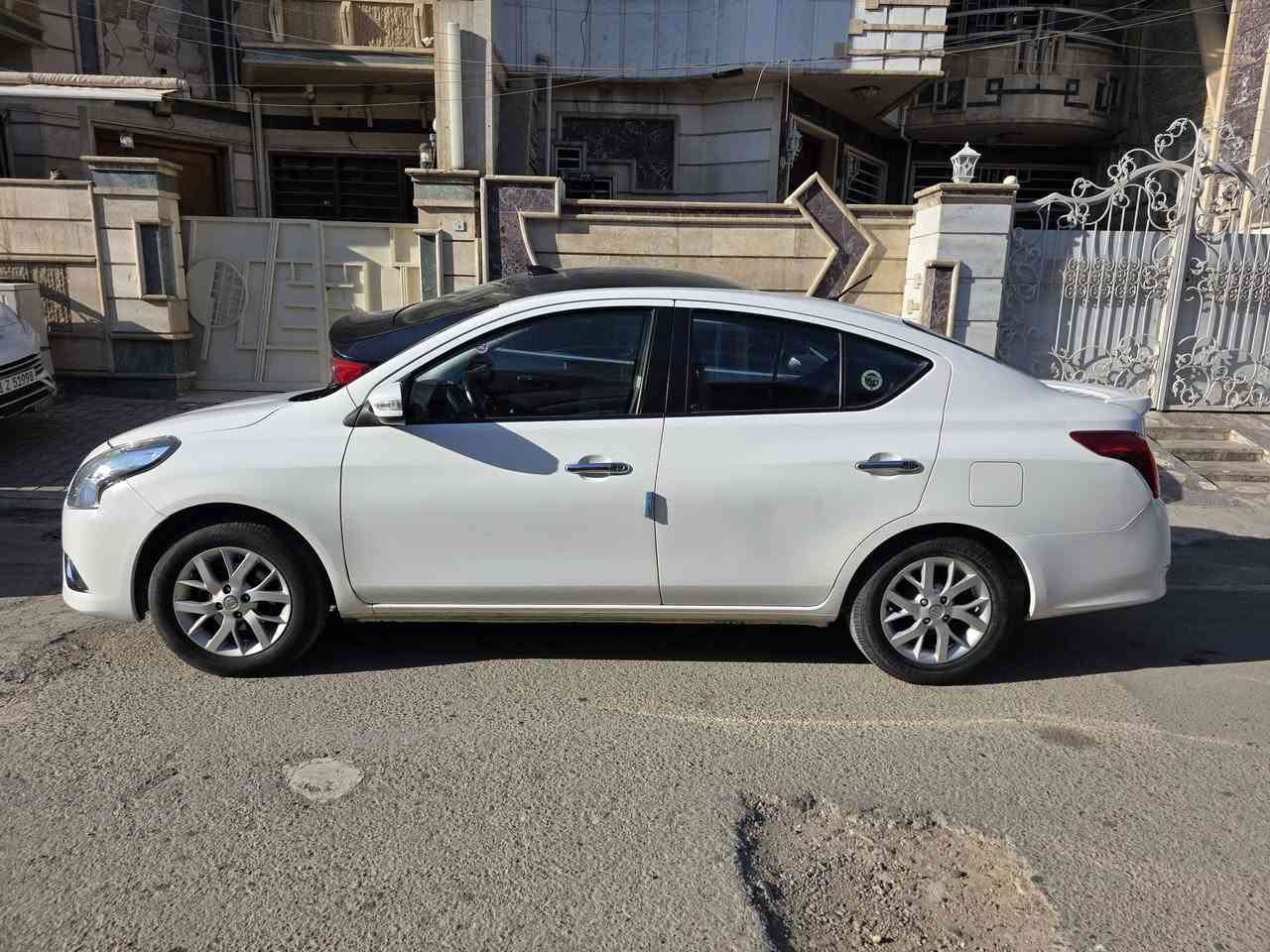 نيسان سني ٢٠٢٣
ماشية ٥٧ 
شاشة بلادي بصمة ويل كب تكمة اسود وكشن جلد مري شفط يدات نيكل بدون اي حادث فقط رصعات مامبينة وكم شخطة وبارد شبر بجاملغ السايق السيارة جاهزة من كلشي فلس ماتصرف عليها السعر ١١٨ ورقة وبيها مجال بسيط للشراي


**إذا كنت صاحب هذا الإعلان وتريد حذفه لأي سبب، رجاءا أرسل رسالة إلى الدعم الفني**