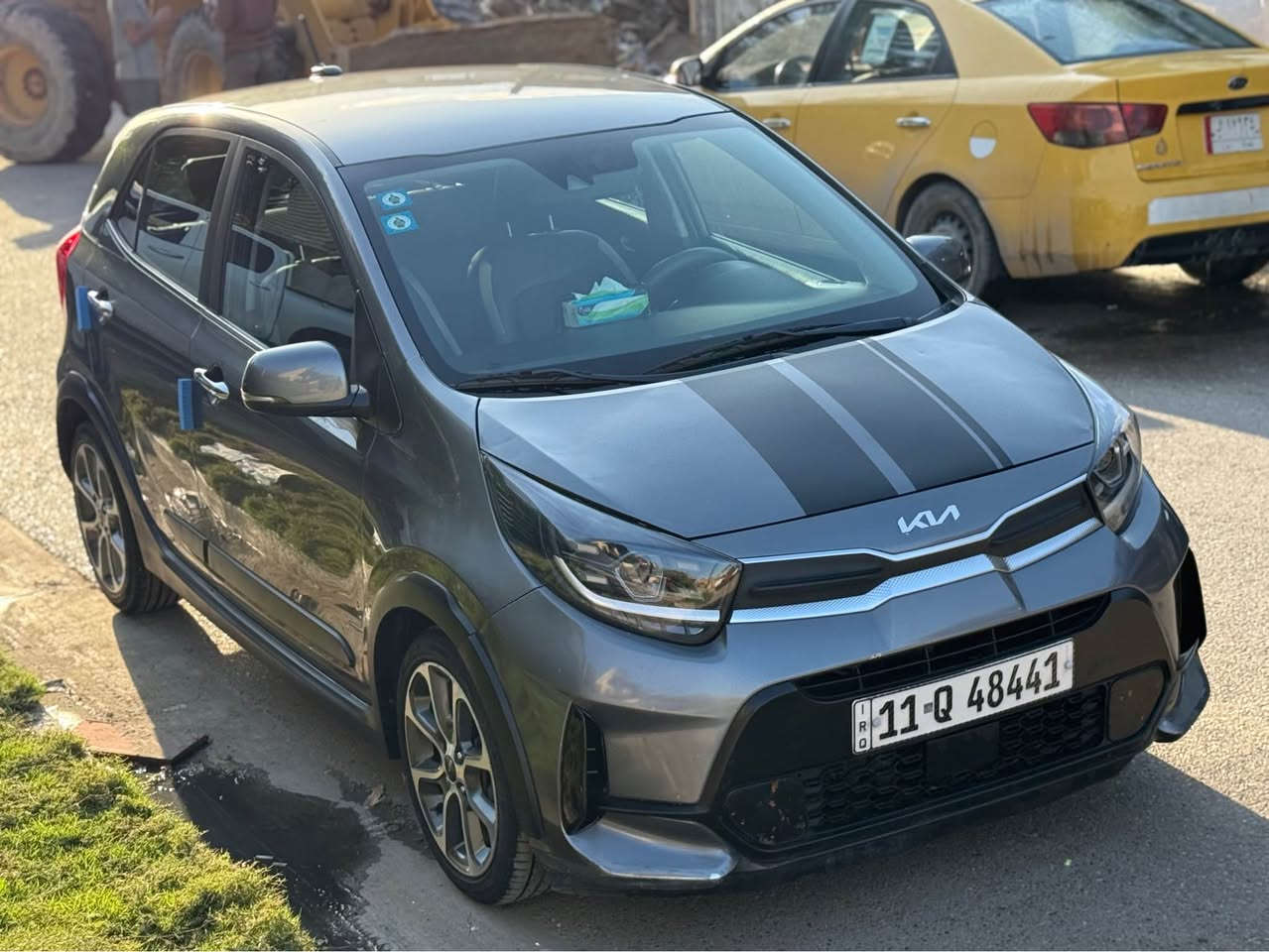 السلام عليكم 

كيا بيكانتو Xline وارد كوري تجي فل مواصفات موديل 2022 فل مواصفات عدى الفتحه بيها صبغ بنيد فقط  ومقدمة الشاصي الايمن راجع بارد لا صبغ ولا حمي ولا معجون وموجود بالسونار مكينه 4 سلندر 1.4 MPI كير 5 نمر  ماشيه 83 كيلو متر مناقصها اي شي رقم بغداد الجديد بأسمي عارضها ب 100 وبيها مجاال بسسسسيط رقمي ***********

مكاني بغداد / حي الجهاد 

مواصفاتها : 

* كشنات جلد 
* شاشه أندرويد 
* رادار امامي 
* تنبيه مغادرة المسار 
* حساسات خلفيه 
* مريه الجانبيه شفط 
* الستيرن فل تحكم 4 جهات 
* شاشة كيا ترحيب 
* بصمة تشغل + أبواب + صندوك 
* لد نهاري امامي 
* بك لايت لد بغداد, العراق
