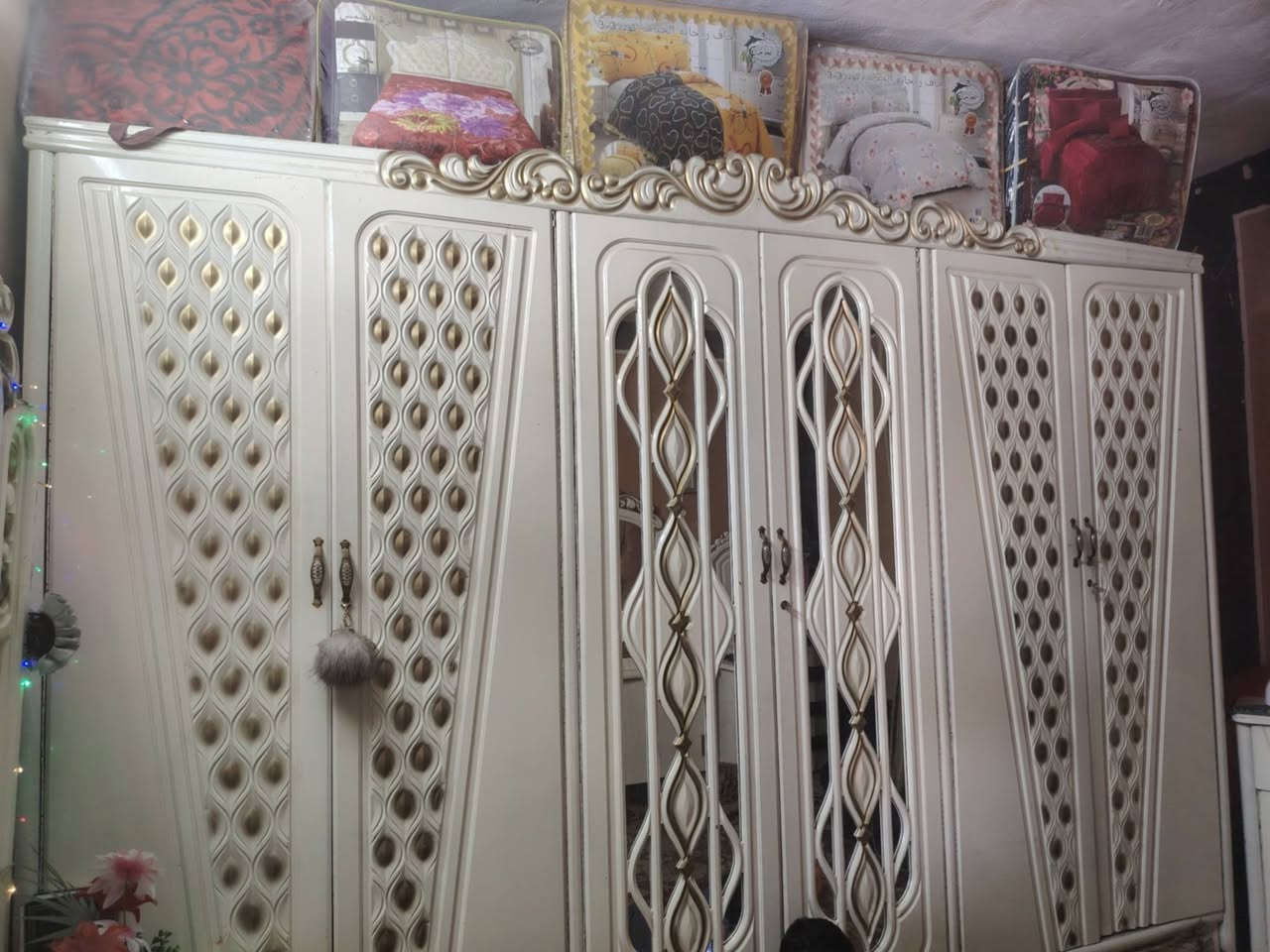 الباترينات عدد 2 طول 2متر عرض 80س ارتفاع متر ونص خشب صاج درجه أولئ
الغرفة غرفه سعر 800عنوان ابو غريب


**إذا كنت صاحب هذا الإعلان وتريد حذفه لأي سبب، رجاءا أرسل رسالة إلى الدعم الفني**