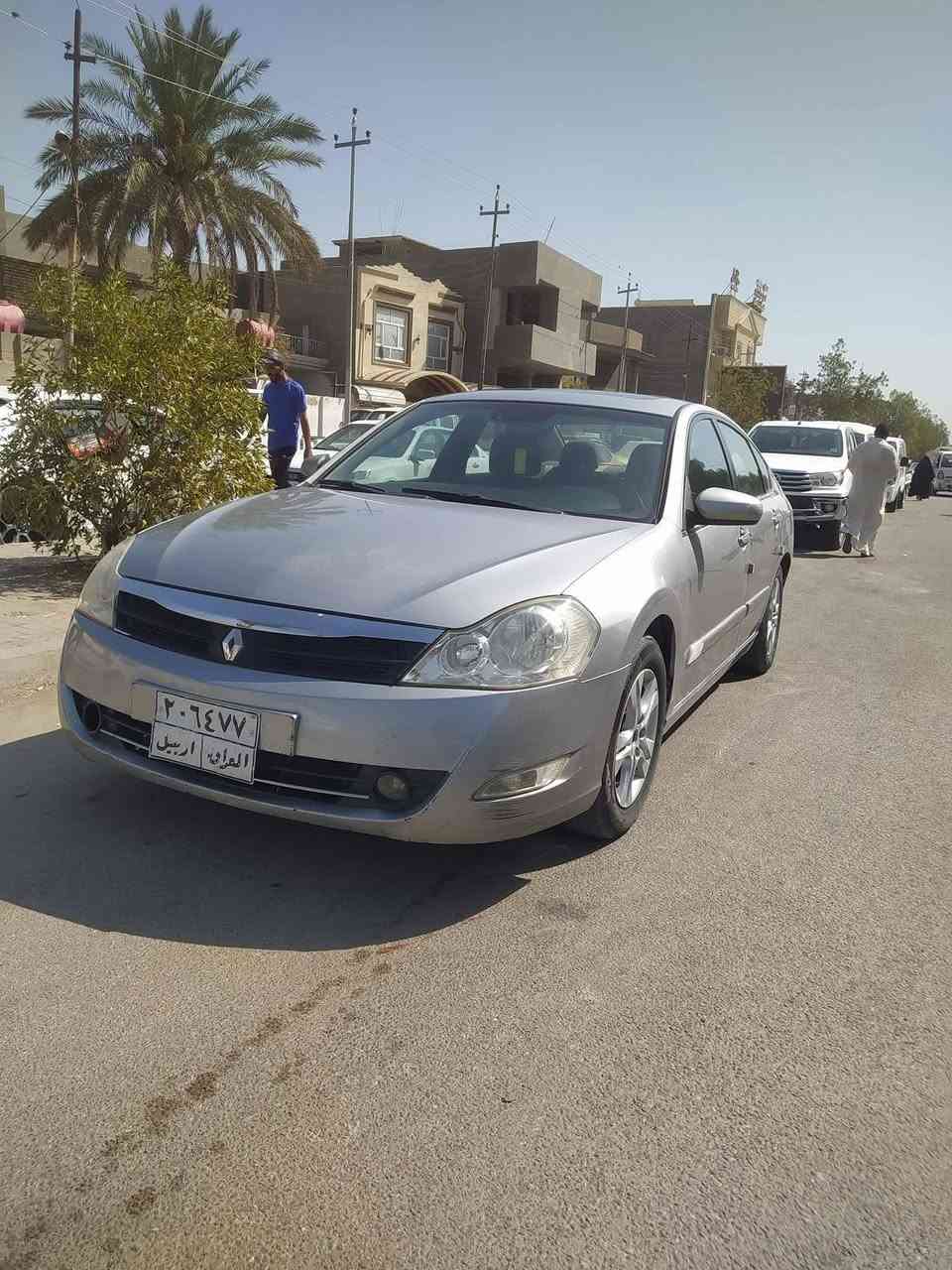 سلام عليكم للبيع رينو سافران ٢٠١٠  مكينه ٦ فتحه بالسقف مري شفط بيها فقط بارد بالدور الخلفي  
تريد وكاله تريد مداور بسمك سعر ٨٥
***********
