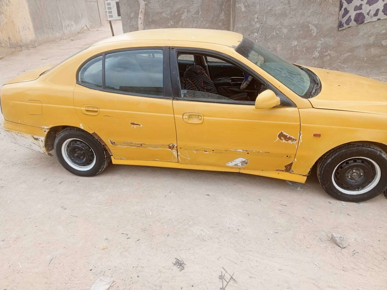 دايو الكنزه كوري موديل 2001جاهزه كير ومحرك مكفولات محوره محرك دايو برنس الساره جاهزه بدون تحويل رقم الماني بابل شرط ترايك 200 السعر 12 وبيه مجال بصيط مكاني نجف كوفه ***********
