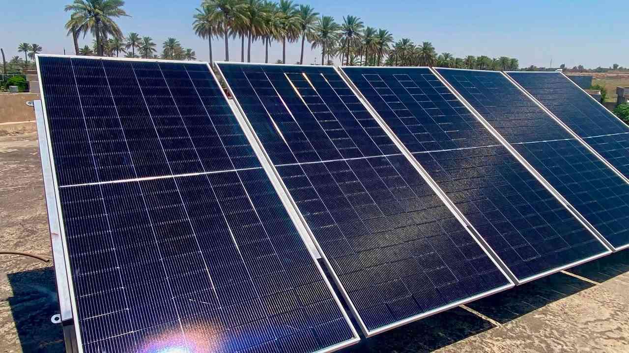 تم بحمد الله تنصيب منظومة طاقة شمسية 10 امبير  قابلة للتطوير الى حد 20 امبير.

📍الموقع: ديالى / قضاء الخالص / منطقة الدوجمة   

‎تجهيز منظومة منزلية 10 أمبير نهارأ و 10 أمبير ليلاً 

✅الواح مستخدمة جينكو  620 واط 
‎عدد: 5 ضمان 10 سنة 

✅جهاز انفيرتر Deye off grid 6kw ip65
‎  عدد:1 ضمان 5 سنوات 

✅بطارية  نوع ليثيوم Lvtopsun حجم 10kw 
عدد:1 ضمان 5 سنوات  

 الهيكل المعدني حديد ثقيل مغلون ضد الصدأ وبسمك 2 ملم .

📍محافظة ديالى / قضاء الخالص.

للاستفسار:
***********📞
***********📞
***********📞
