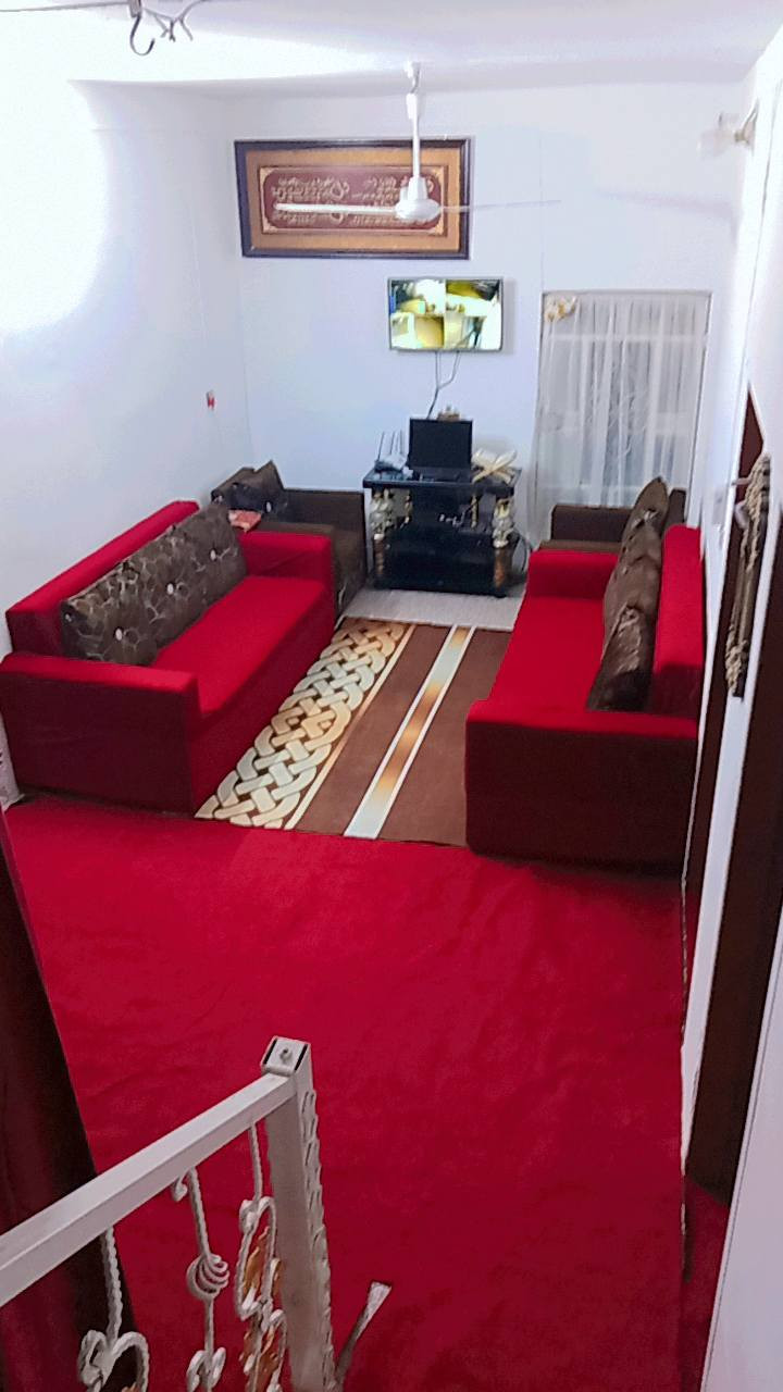 بيت للبيع طابو صرف مساحه 210                                                    يحتوي على غرفتين صاله أستقبال مطبخ صحيات ممرات خلف البيت تفاصيل أكثر خاص


**إذا كنت صاحب هذا الإعلان وتريد حذفه لأي سبب، رجاءا أرسل رسالة إلى الدعم الفني**