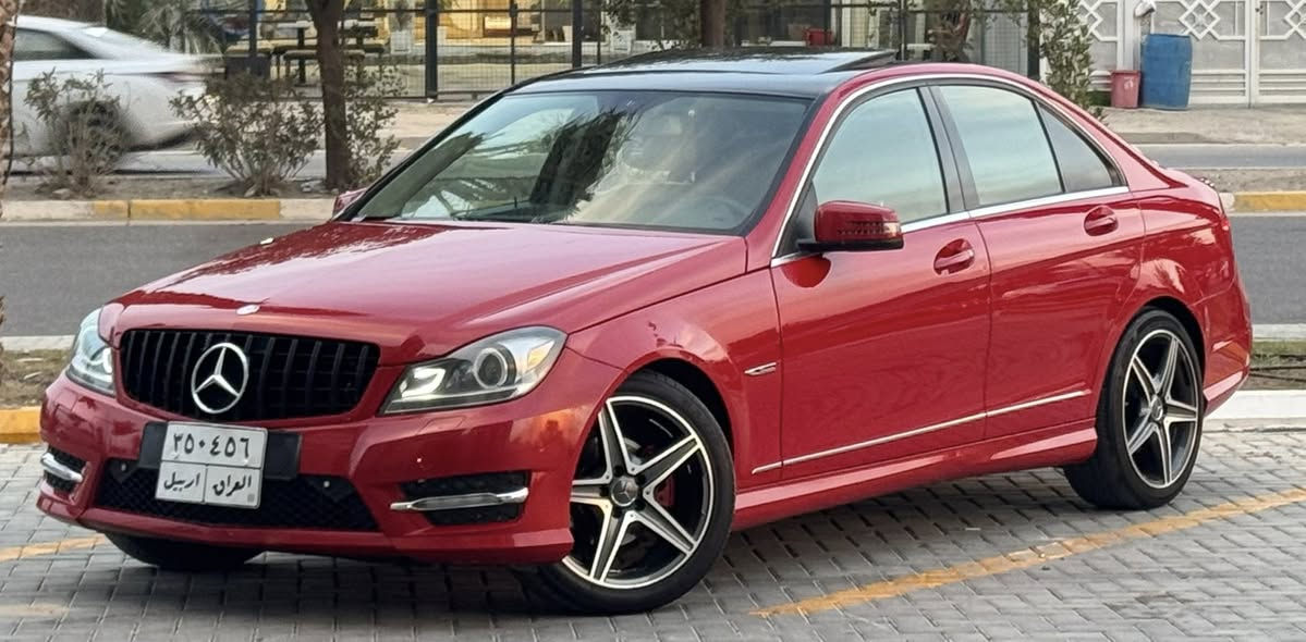 Mercedes C300 2012 مارسدس سي
لون مميز / ماشيه 132 الف ميل 
وارد امريكي ضررها بسيط كلش 
صبغ 3 قطع فقط بدون دواخل 
المواصفات فول 1/1 : 
- محرك 3000 عقل الفوك المرغوب
- فتحة سقف SunRoof 
- شاشة وسائط و شاشة معلومات
- كاميرا خلفية
- داخل لون بيجي مطعم ب صاج
- شفتات ستيرن تبترونك
- كشنات جلد تحكم كهرباء
- كشنات خزن Memory
- كشنات تدفئة 
- تبريد قطعتين منفصل
- اشارة بالمري 
- ستيرن تحكم كهرباء
- زراك لايت
- حساسات اماميه 
- ماوس تحكم شاشة
- سستم صوت هارمن HarmanKardon
- ثلاث وضعيات قيادة Sport
الاضافات عليها كت كامل اي ام جي
- مازدات مع بك لايتات AMG 
- دوسات و دعاميات AMG
شرط السيارة صاروخ 
ترايها يخبل و لا غلطه و ميحتاجلها مصرف
تخم تاير جديد و صدرها لوك و التبريد ثلج
السعر 138 ورقه بيها مجال 
عنواني بغداد الكرخ
***********
***********
