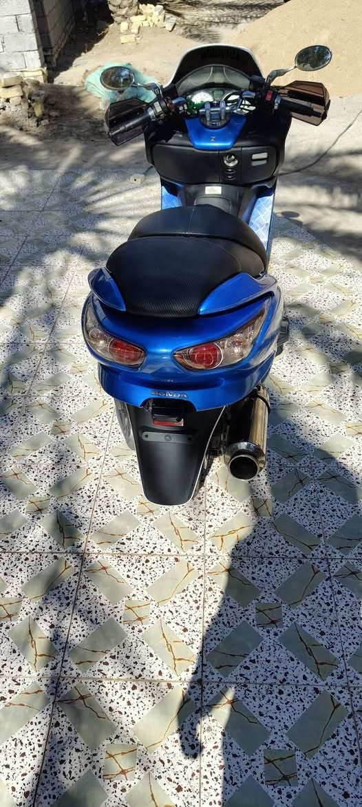 سلام عليكم وينه اليدور نضيف اطيك ضمان 
متاح بعدهي بحاله الوكاله صارلها شهر من طلعت من معرض علاوي الباشا مكفوله كفاله عامه وضع اليابان
فورزئ صفر 9،،،، 7 كير، ،،،،، 4 تحويلات
صالنصه رياضي وكاتم
دهن امزويل ماي زيتي
بانزين كله محسن
دشبول ابيض
لايت خمس الوان  ابيض عالي ناصي
جك جنطه وياها جنطه لون ازرك
جانت بيها شوته رياضيه وخرتها خليت بلاديه
قبق كلجات نيكل
وياله رياضي ذهبي مال اليابان
ستوني مسويلها ادامه كامله كلجات
تايرات جدد اصلي
دواسات نيكل
اخذتها ماشي 29 الف وبعدهي 29 الف لان ماطلعت بيها
مكاني محافظه الديوانيه بخدمت الشراي
***********
