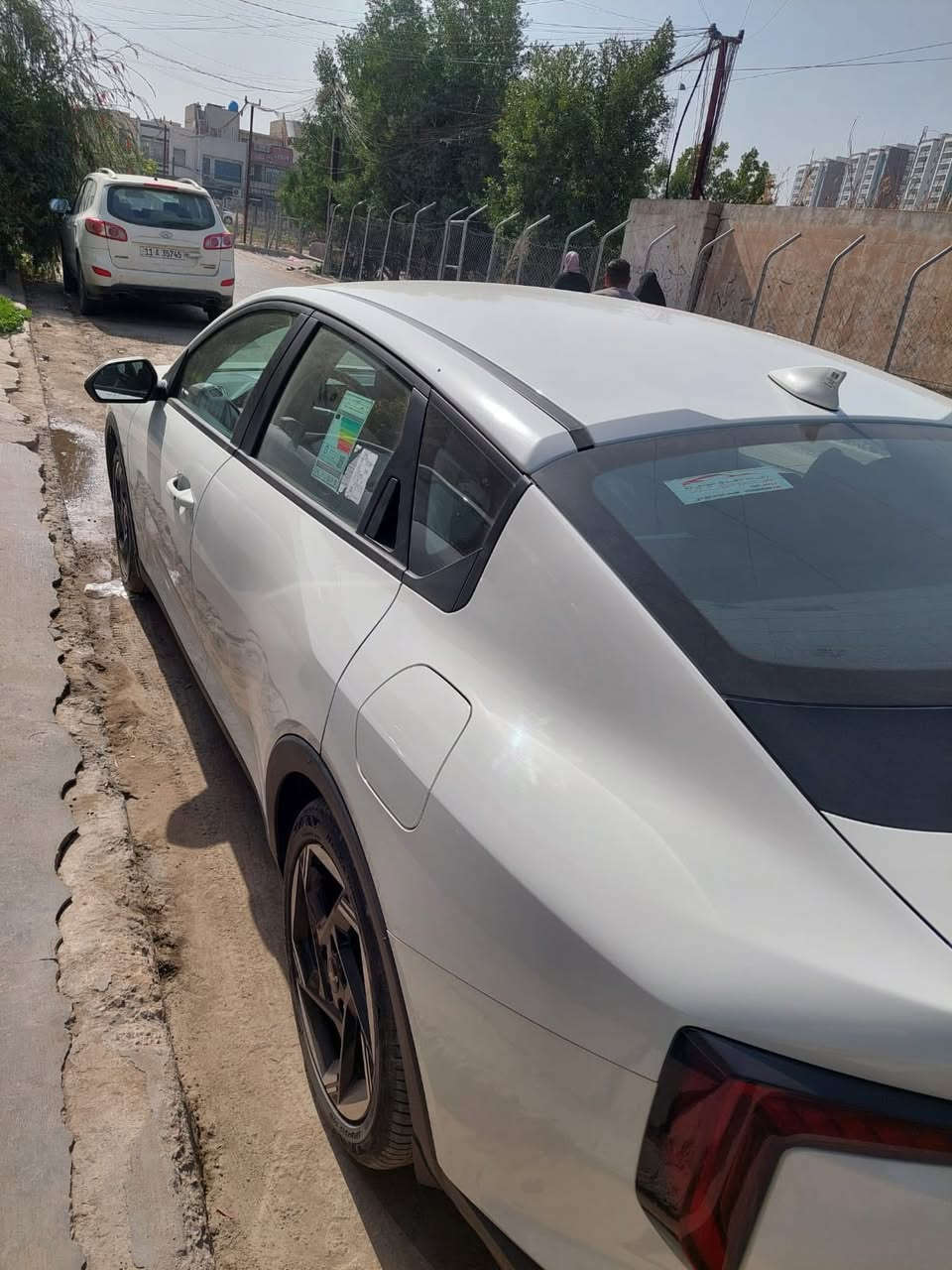 للبيع k4 خليجي 2025 ضمان الدوليه مكفوله كفاله عامه من اي شخط ورصعه / ماشيه 9 / داخل مغلفه جلد / بصمه / موقعي بغداد حي العدل / السعر 196$ وبي مجال بسيط / اتصال ***********
