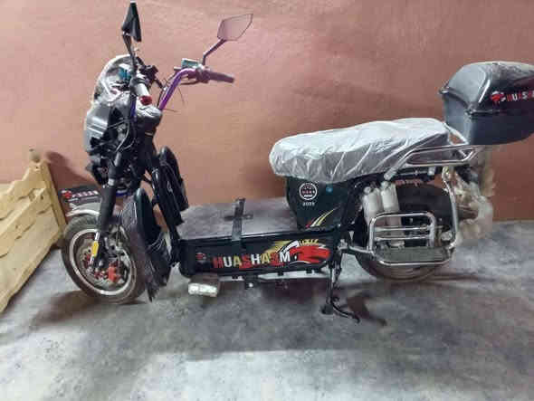 سلام عليكم مطور شحن هيوشه لبيع ست بطاريات موديل25 بصمه مستخدم 15 يوم سعر 750 $ *********** مكان هيت
