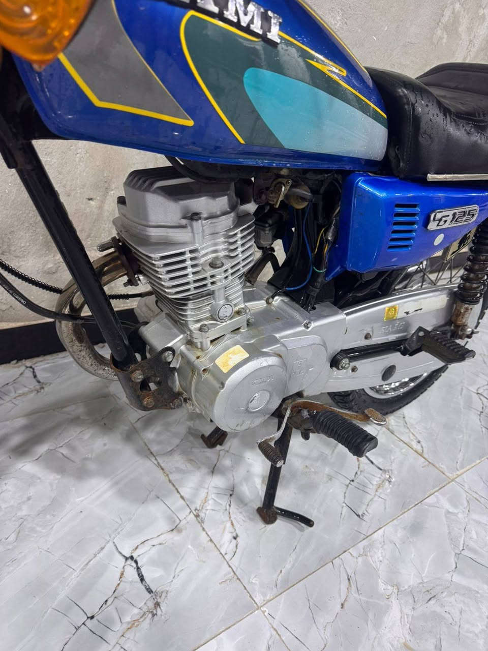 سلام عليكم دراجه يراني للبيع دراجه نضيفه وحلوه وجديده دراجه  اوراق       مديل    17 معمره 24
سعر مليون وبيهه مجال قليل مكاني بصره قضاع القرنه الشرش رقم لهاتف ***********
