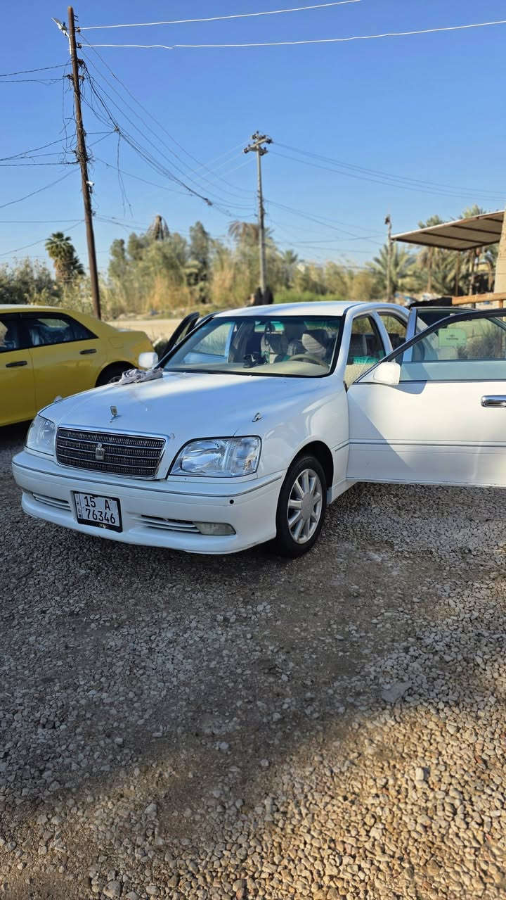 للبيع
 ملكه اصولي انبار رقم انكليزي تحويرة نجف فوك وجوه دكمه وحده مكينته ٢ ونص سي ٩  سياره جاهزه تخم تاير گير ومكينه وحداديه كله جديد ومشط وكهربائيات ما عايزه السياره بأسمي شرطه المداور مكانه النجف قضاء المشخاب ***********
