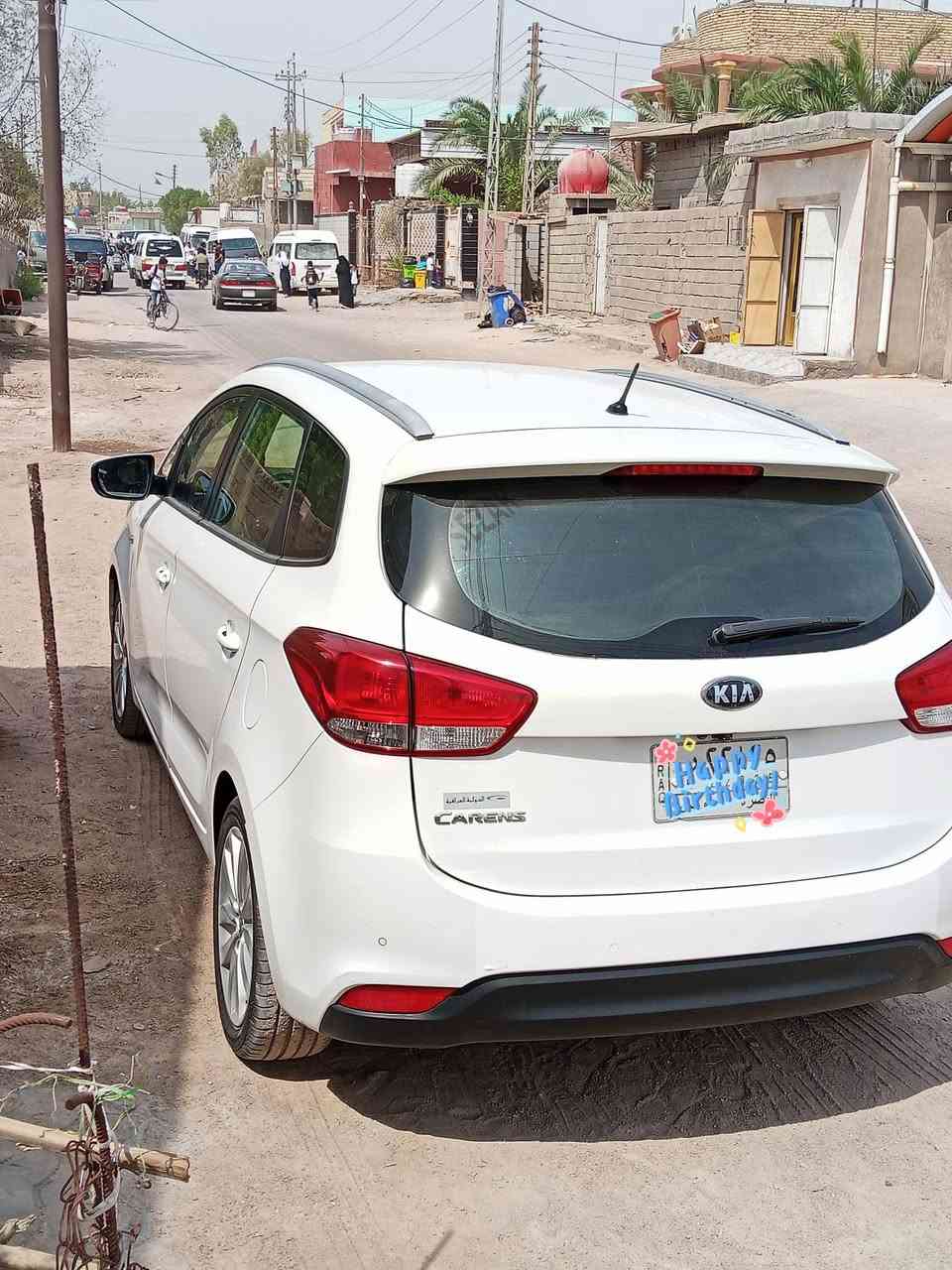 كيا كارنز 2015خليجي مكفوله مواصفات الكارنز معروفه سعر 145ورقه بيه مجال رقم الهاتف***********
