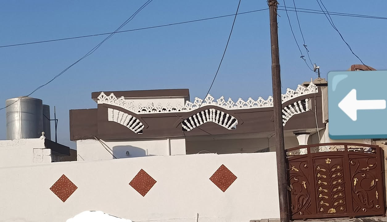 السلام عليكم 
بسم الله وعلى بركة الله 
بيت زراعي للبيع الحويجة حي السلام ( العيثات) شارع الوسط 
مساحته 250 متر مربع 
الاتجاه مطلاع شمس كما هو موضح في الصور ومقطع الفديو للربعة فقط 
يتكون من ربعة وهول ومطبخ وغرفتين نوم  يتوفر فيه خدمات كاملة ماء وكهرباء وخط المولد قريب 
 عليه 
السعر ورقم التلفون على الخاص ومتواجد على الفيس بوك


**إذا كنت صاحب هذا الإعلان وتريد حذفه لأي سبب، رجاءا أرسل رسالة إلى الدعم الفني**