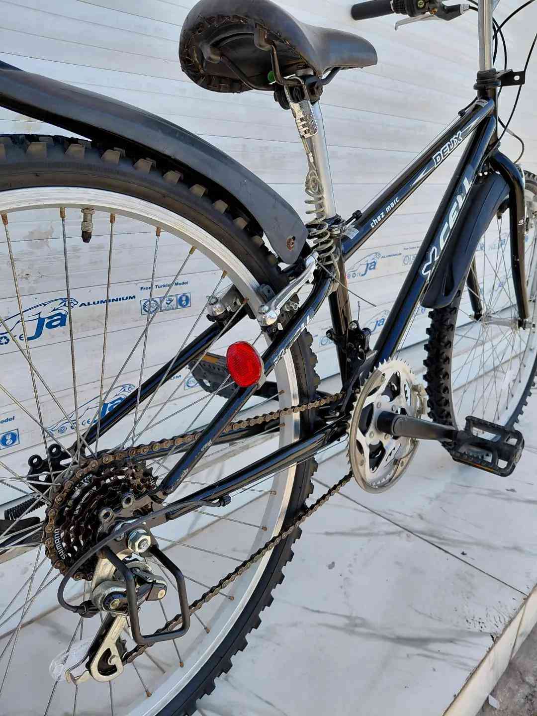 حجم 26  3 × 6 سرعات من SHIMANO دراجة نظيفة وجاهزة  السعر 140 الف شامل التوصيل     ✈يوجد توصيل لجميع المحافضات ✈ كركوك مدخل سايدين حي الاسرى والمفقودين  معرض ابو شيفان ( *********** )
