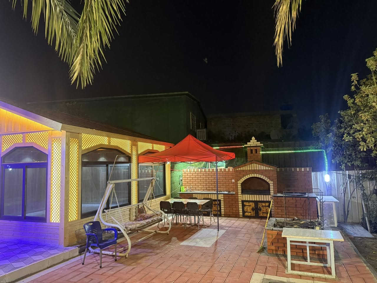 ✨ جوهرة الزعفرانية ترحب بكم! ✨
استراحة الأحلام بانتظاركم...
أعلنت مزرعتنا الراقية (مزرعة جوهرة الزعفرانية) عن بدء استقبال الحجوزات للإيجار اليومي وللشفتات (المبيت).

استمتع بـ:
: غرف نوم واسعة، مطبخ مجهز، وصحيات نظيفة.

🏊 مسبح منعش: استمتع بالسباحة تحت أشعة الشمس أو نجوم الليل.

🌿 حديقة استراحة كبرى: مساحة خضراء خلابة للاسترخاء والتجمعات.

🎯 ترفيه متكامل: ألعاب فيشة، منضدة وبلياردو، ومنطقة ألعاب مخصصة للأطفال.

كل ما تحتاجه للرفاهية والمتعة متوفر لدينا!

خيارات الحجز:
حجز مسائي (شفتات مبيت)

حجز صباحي (شفتات نهارية)

تنورونا في كل وقت!

للحجز والاستفسار:
📞 تواصلوا معنا الآن على الرقم***********

نرد على حضرتكم بأسرع وقت ممكن.
