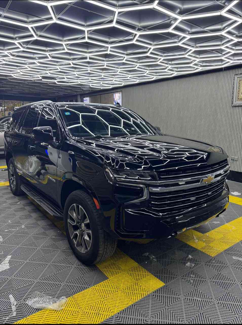 سلام عليكم من رخصة الأدمن للبيع تاهو LT موديل 2023  ماشيه 33 كم مكفوله كفاله عامه خليجيه  مقلفه بيبيف   سعر520 $$ بيه مجال لطيبين مكان الانبار  رمادي 
***********
