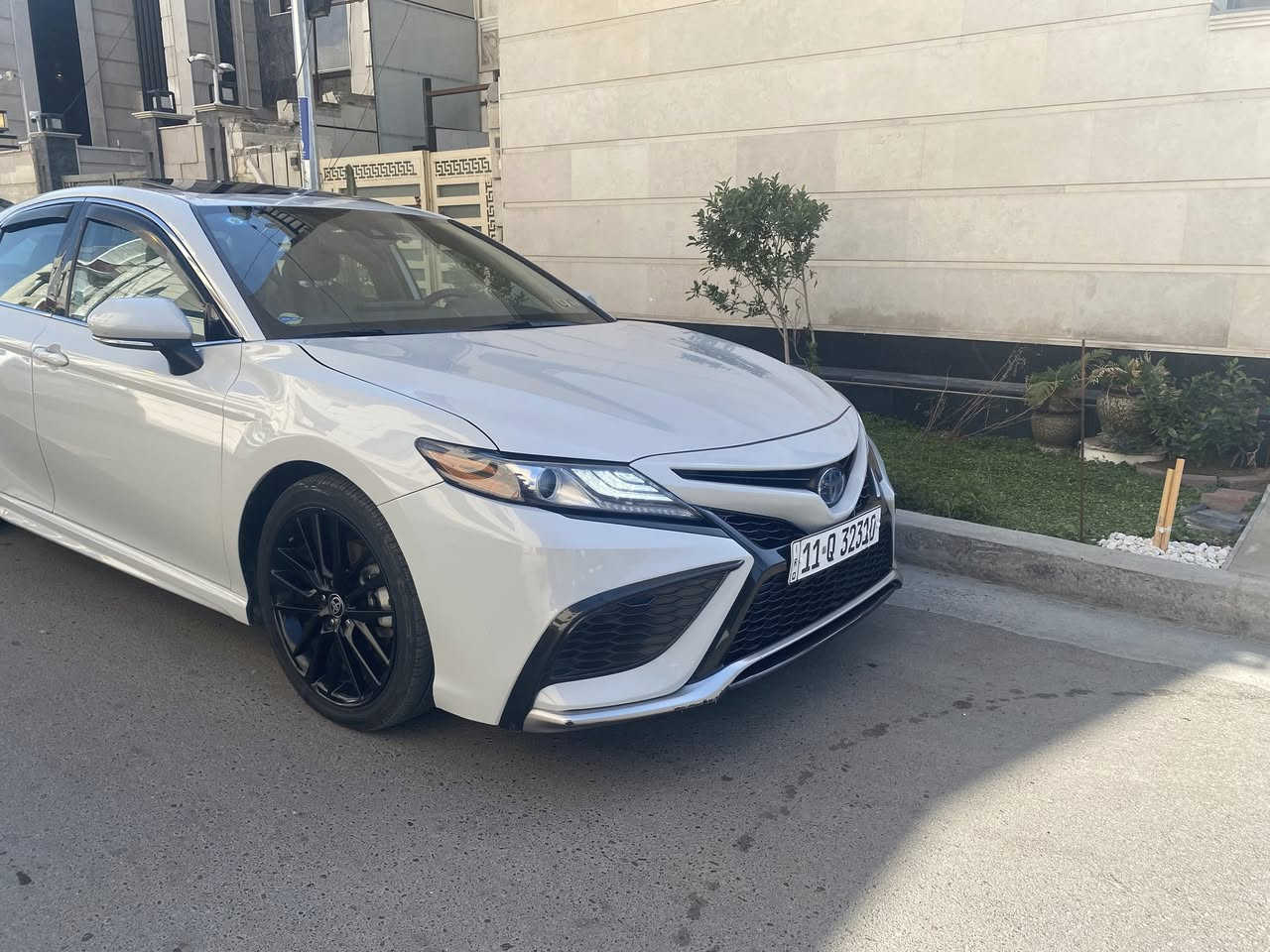 ✅تيوتا كامري 2022  XSE وارد امريكي هايبرد

✅اللون رصاصي متعدد قريب للأبيض / فول مواصفات 1/1 

✅رقم بغداد وبسمي تحويل ثاني يوم  

حادث سيارة / تقرير مياه امطار شيء بسيط والسيارة شغالة من المزاد الامريكي 
 
 
 مواصفات XSE 
🔹داخل جلد لونين المرغوب 
🔹بصمة تشغيل ابواب وصندوك
🔹فتحة سقف ( سلايد روف ) 
🔹فتح الصندوك ذكي 
🔹محرك 2500 هايبرد 
🔹دشبول دجتل 
🔹كاميره دوارة  360 
🔹رادارات 360 درجة ( امامي جانبي خلفي ) تمنع التصادم الامامي والجانبي والخلفي
🔹التحذير عند فتح الباب 
🔹تحكمات ستيرن 4 جهات  
🔹 شاشة 4 وضعيات للعدادات
🔹 4 وضعيات قيادة ( عادي/ سبورت /ذكي / اقتصادي ) 
 🔹مثبت سرعة ذكي ( التحذير عند مغادرة المسار )
‏🔹Auto Hold التوقف لفترات قصيرة
🔹الهاند بريك بصمة 
🔹شاشة  حجم كبير لمس تدعم نظام الابل كار بلي والاندرويد اوتو بدون كيبل يربط التلفون واير ليس و GPS  
🔹شحن واير ليس 
🔹ويل كب 18 رياضي تاير جديد 
🔹نظام الصوت Bose عدد السماعات 8 ‏
🔹دخول ذكي عند الاقتراب 
🔹لايت لد
🔹نقطة عمياء
🔹تدفئة بالكشنات وتبريد 

🔹تحديد مسار وقيادة ذاتية  ورادار امامي 
🔹مانع انزلاق 
وتوجد الكثير من المواصفات 

العنوان 📍بغداد 

للتواصل ☎️ ***********

للسعر $ 225 وبي مجال1-الأعجاب في الصفحة2-المشاركة في الصفحة3-عدم السب.@إشارة
