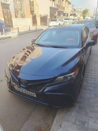 كامري موديل ٢٠٢٢ وارد أمريكي كلين تايتل وعندي التقرير se السعر ٢٠٥ وبي...
