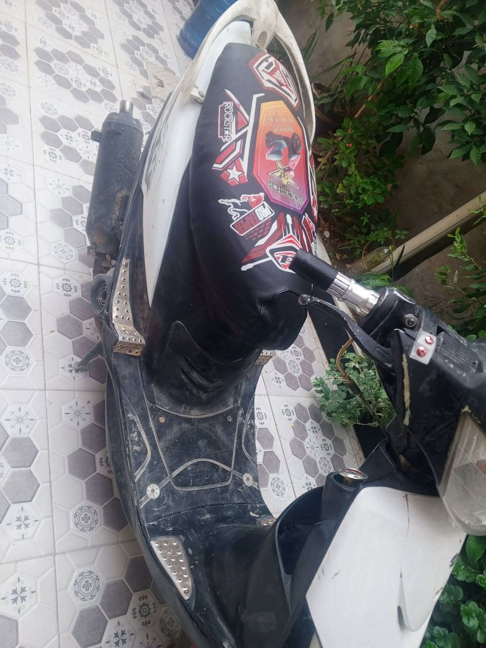 دراجه ماكس عدله
شلعه فول كهربايات ڱڵـه  شغاله
بس سلف مايشتغل
السعر 375 بيه مجال قليل جماعت 200 تخطه المنشور
حله شارع80
هاذه رقمي ***********
