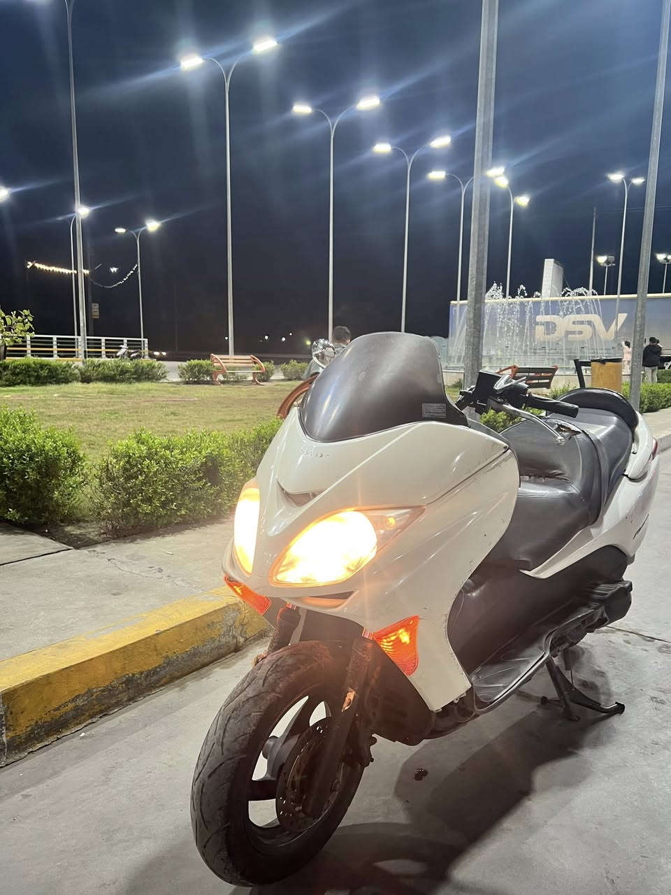 دراجه فورسه08للبيع الدراجه خير من الله كهربائي كلها شغاله مكينتها جديده قبل فترا بدلتها كلجها كلشي نضيف سعر700الف 
***********
