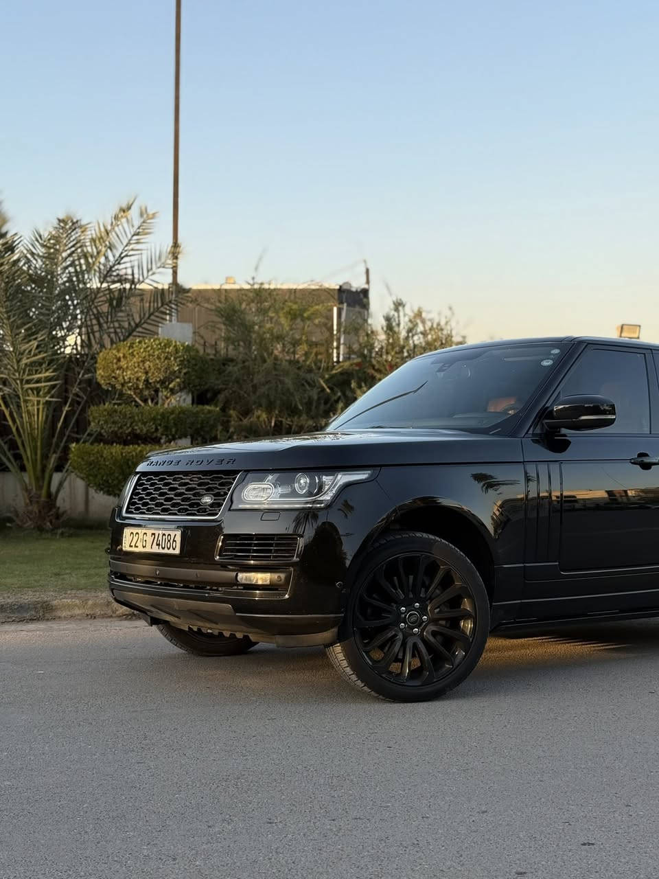 وارد الماني ماشية 128 الف ميل 
كفالة عامة كير مكينة صبغ بارد حالوب..

مظللة بالسنوية هزتها جديدة 
كشنات خلفية منفصل VIP 
ابواب شفط - جكات - 

مكينة V8 سوبر جارجر صاروخ 🚀 
السيارة مرتبة وبالعافية ع ياخذها

مكان السيارة بغداد حي الجامعة
السعر المطلوب : ٣٧،٥٠٠$ وبيها مجال للجادين بالشراء

رقم الهاتف :
0782 772 4422
