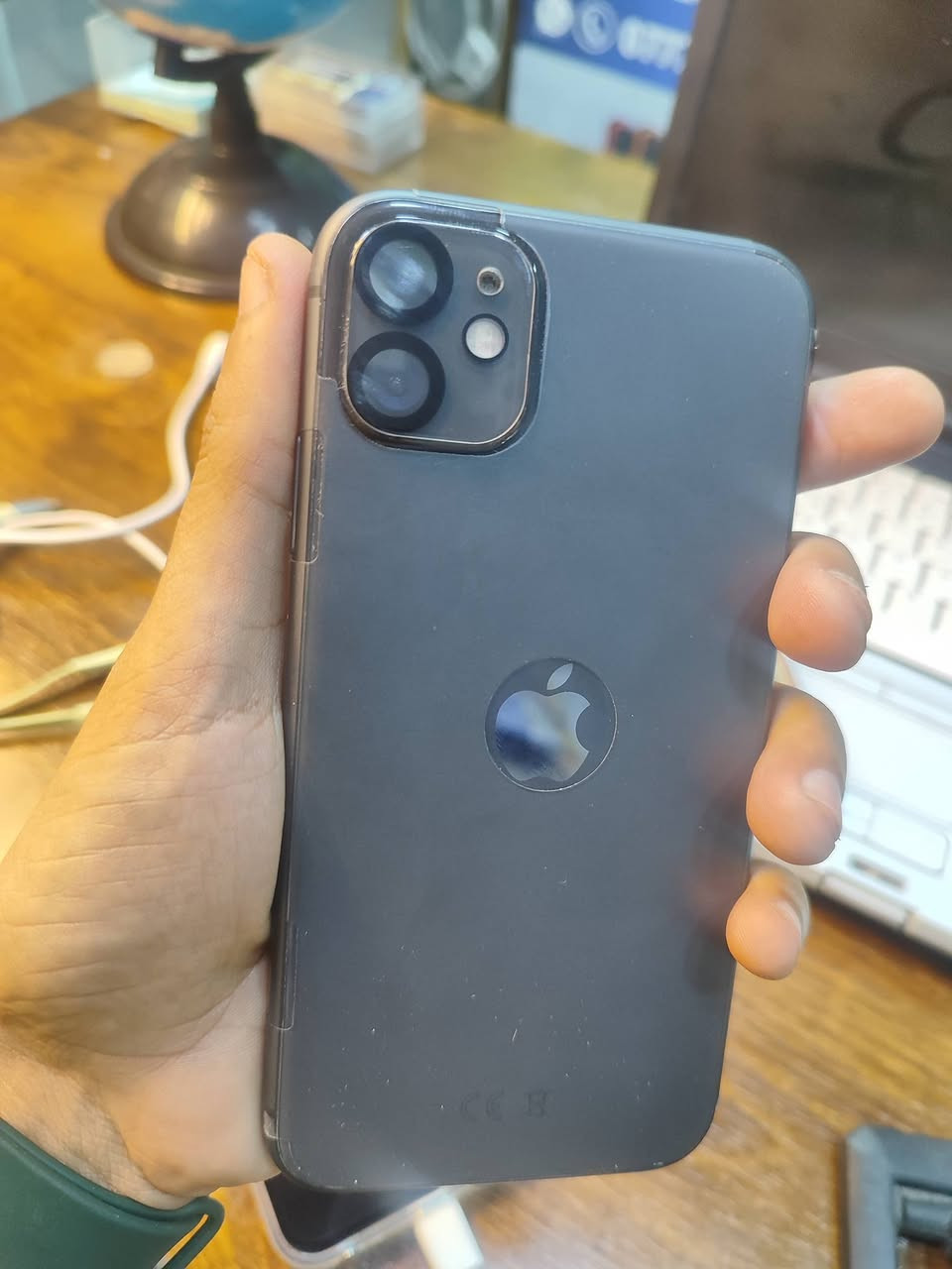 11 عادي شرق اوسط مامبدل بيه ولاشي بلادي
ذاكره 128
بطاريه 75
***********  هذا رقمي خاص مغلق
