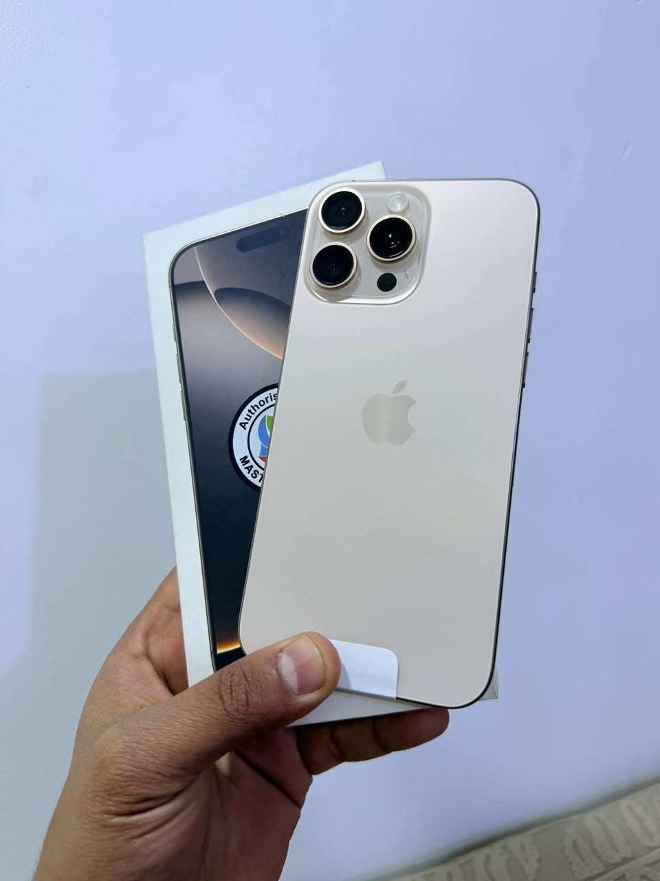 السلام عليكم
ايفون 16 برو ماكس 512 ماستر بطاريه 91
نظيف جدا كامل ملحقات السعر 1450
مكاني الدوره 
***********
