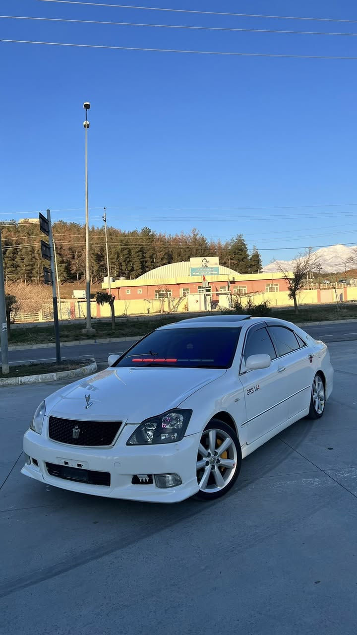 شاهینە بڕاوە بڕاوە 
GRS 184✅✅ بێ دوکەڵ✈️ 2007
کوشن جڵد هیتەر سڵاید کوشن خەزن لایت ناوچەی کوێر سوکان لێکگزز وەک مەلحەمە لایتەکانی ڕەش کراوە ئۆتۆی لایتەکانی بەستراوە جامی پێشەوە پۆلۆرایس کراوە کامل جوانکاری سەیارەکە کامل مەسروف کراوە ڕۆنی گێڕو مەکینە و ئەکسلی گۆڕدراوە دەعم و لێدراو کەڤەر گۆڕاو بەشەرت سەقفی وەک شوشەیە  دوورینەوەی کامل بۆ کراوە بۆ یەک دینار مەسرەف مەگەڕێ 
گۆڕینەوە ناکەم تەنها فرۆشتن لە قەڵادزێم 
سعری 56$
***********
