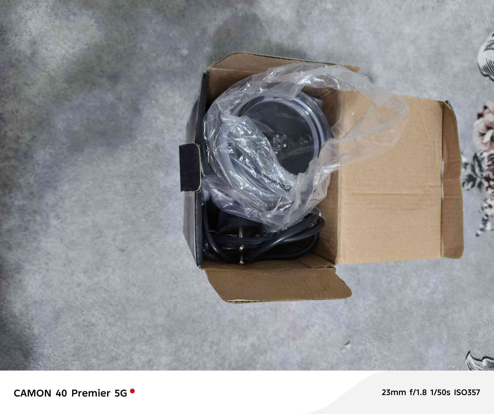 السلام عليكم
للبيع

جهاز صانع رغوة الحليب وغلاية من ماركة Aicok

موديل موديل MMF-808-V2. 

يقوم بتسخين الحليب وصنع رغوة حليب ساخنة أو باردة.

المميزات: يتميز بتصميم بجدار مزدوج وعمل صامت.

السعة: تبلغ سعته حوالي 200 مل.

الطلاء: يحتوي على طلاء داخلي غير لاصق لسهولة التنظيف.

جهاز كهربائي جديد وبالنايلون


**إذا كنت صاحب هذا الإعلان وتريد حذفه لأي سبب، رجاءا أرسل رسالة إلى الدعم الفني**