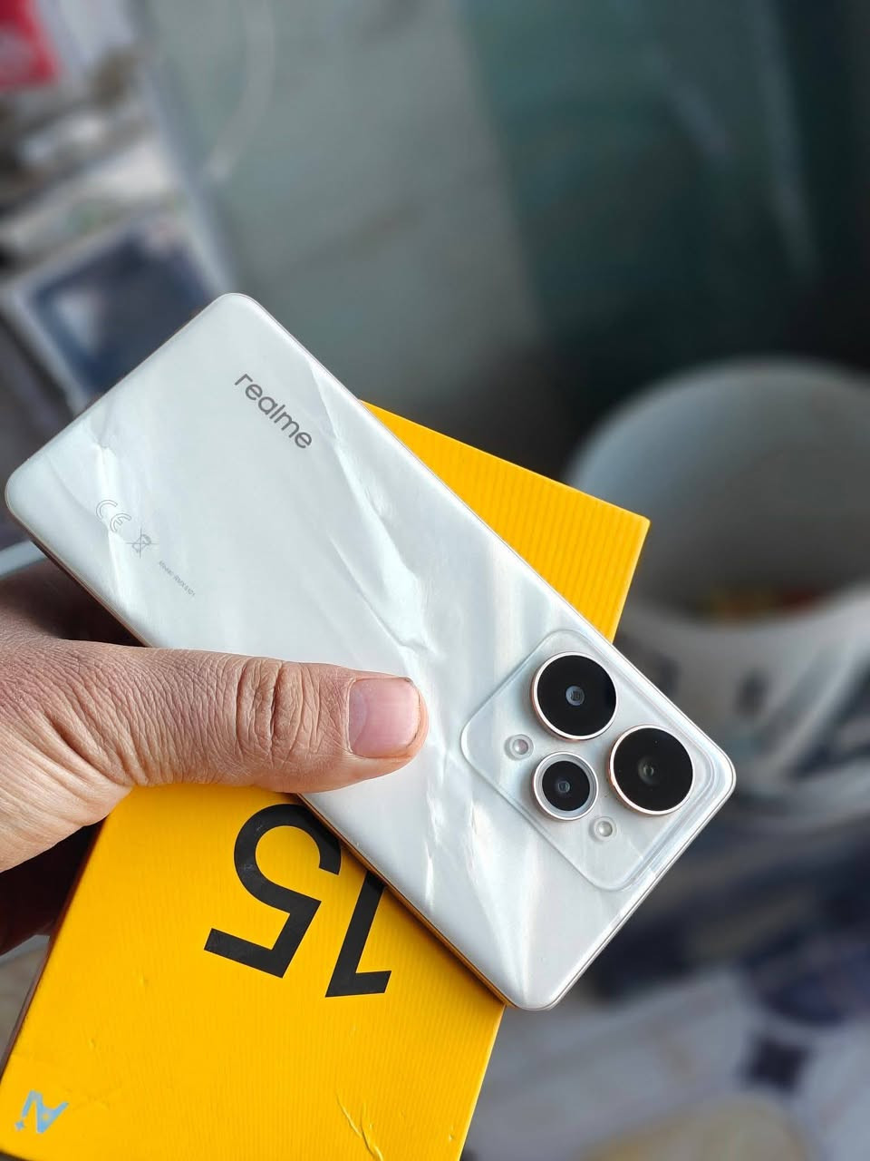 ريلمي 15 برو الجديد من ريلمي ذاكرة512 رام26
بطارية تدوم ل اكثر من يومين7000 ملي امبير
معالج snapdragon7 gen4 5G يشغل 90 فريم ببجي ثابت
120 فريم مع التحديثات شاشة 144HZ 
مدعوم بل ذكاء الصناعي تعديل الصور عن طريق الصوت
ضد الماء ضد الكسر  ملحقات كامله مستخدم أسبوع اخو الجديد

سعر 500 الف فقط      للعلم سعر الجديد 599 
العنوان بغداد الدوره المهديه الثانيه

تواصل خاص او اتصل *********** وتساب
