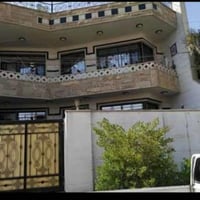 دار في حي الاعلام تقاطع درويش المساحة ٢٠٠م الواجهة ١٠ النزال ٢٠  واجهة...