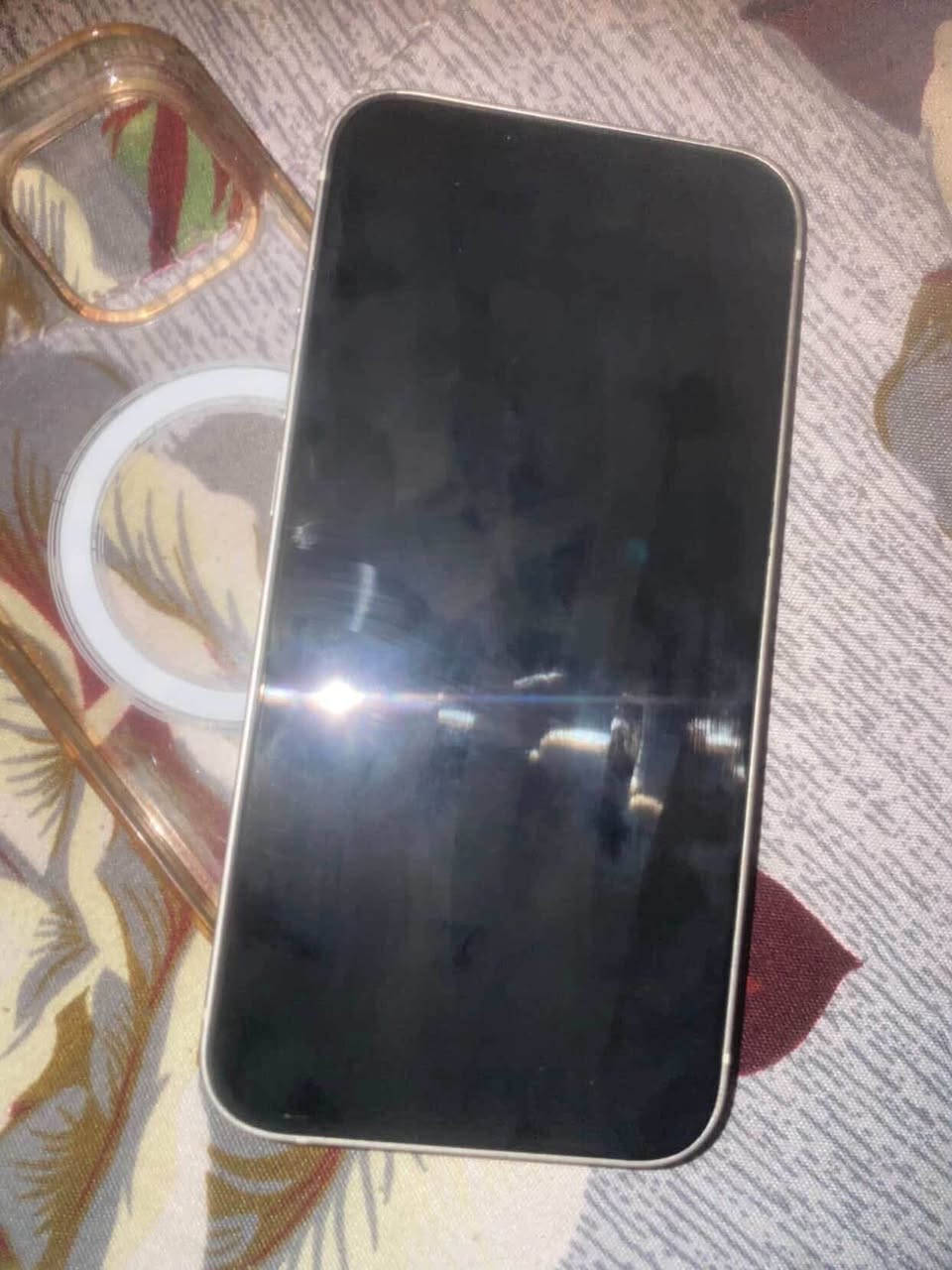 ⸻

📱 iPhone 13 للبيع

🔹 السعة: 128GB
🔹 الحالة: نظيف جداً شبه جديد
🔹 البطارية: 86%
🔹 الجهاز غير مبدّل بأي قطعة (أصلي بالكامل)
🔹 بدون خدوش تقريباً، حالة جهاز نظيف جداً
🔹 استخدام خفيف واهتمام عالي بالجهاز

📷 الكاميرات شغالة 100% بدون مشاكل
🔊 الصوت نقي وواضح
📶 الشبكة والواي فاي شغالين طبيعي
🔓 Face ID شغال بدون أي مشكلة

💡 الجهاز مثل ما هو واضح بالصورة، جاهز للاستخدام مباشرة بدون أي مشاكل

💰 السعر: 395قابل للتفاوض بالمعقول
📍 الموقع: بغداد
     *********** واتساب فقط
