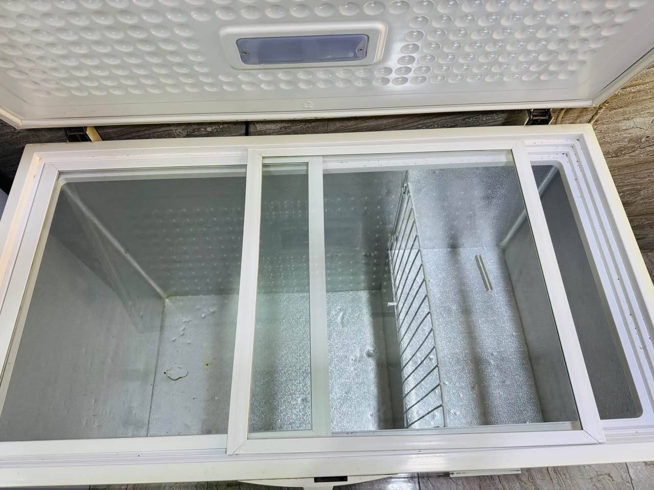 سلام عليكم مجمده للبيع جو سونيك جديد ماطوره جديد مجمده نضيف مكان كركوك سعر250 وبيه مجال 
رقم /***********) كركوك, العراق
