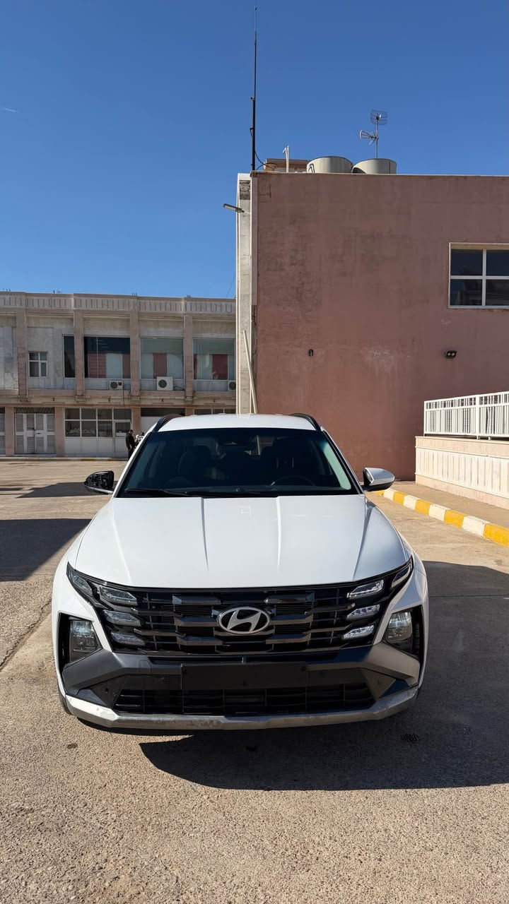 السلام عليكم
هیوندای تكسون 2025 شكل جديد 😍
سعر :185ومجال قليل  
عداد المسافه : 5 الف
حجم المحرك : 2.5L (4.سلندر )
السياره بچم كبس ✅
ملاحظه : چاملغ و حافه البوند وشبر باب بدون نقطه دواخل100% 

موصفات
كيج الكــــتروني واحد شاشه 🖥️
انــــارة دشبول
بصمة ابواب
بصمة تشغيل 
تشغيل عن بعد (𝐑𝐄𝐌𝐎𝐓𝐄 𝐒𝐓𝐀𝐑𝐓)
شاحن هاتف لاسلكي
شاشة دشبول ديجيتال 
شفتات استيرن
هاند بريك بصمة
اوتو بارك (𝐀𝐔𝐓𝐎 𝐏𝐀𝐑𝐊)
اوتو هولد (𝐀𝐔𝐓𝐎 𝐇𝐎𝐋𝐃)
اوتو ستارت (𝐀𝐔𝐓𝐎 𝐒𝐓𝐀𝐑𝐓)
اوتو ستوب (𝐀𝐔𝐓𝐎 𝐒𝐓𝐎𝐏)
رادار 360
رادار امامي (تحديد مسار)
رادار جانبي  (نقاط عمياء)
رادار خلفي (التحذير من الاصطدام)
حساسات 360
حساسات امامي
حساسات جانبي 
حساسات خلفي
نظام (𝐒𝐌𝐀𝐑𝐓)
نظام (𝐒𝐏𝐎𝐑𝐓)
نظام (𝐂𝐎𝐌𝐅𝐎𝐑)
نطام (𝐄𝐂𝐎)
نظام(𝐒𝐍𝐎𝐖) 
كشنات خزن+ميموري 
كشنات تبريد امامي 
كشنات هيتر  امامي وخلفي
تحكمات استيرن
استيرن هيتر
تبريد لمس
تبريد مركزي 
صندوق شفط كهربائي 
لايتات (𝐋𝐄𝐃) لید عدسة زينون 
بكلايتات (𝐋𝐄𝐃) لید
 ويل كروم 
تفاصيل اكثر الاتصال علی ارقام التاليه  
***********
‏ WhatsApp - Vibir
☎️ [hidden information]

عنوان📍عقره. 
بعيد عن موصل 40 دقيقه 
و بعيد عن أربيل ساعه اكر, نينوى
