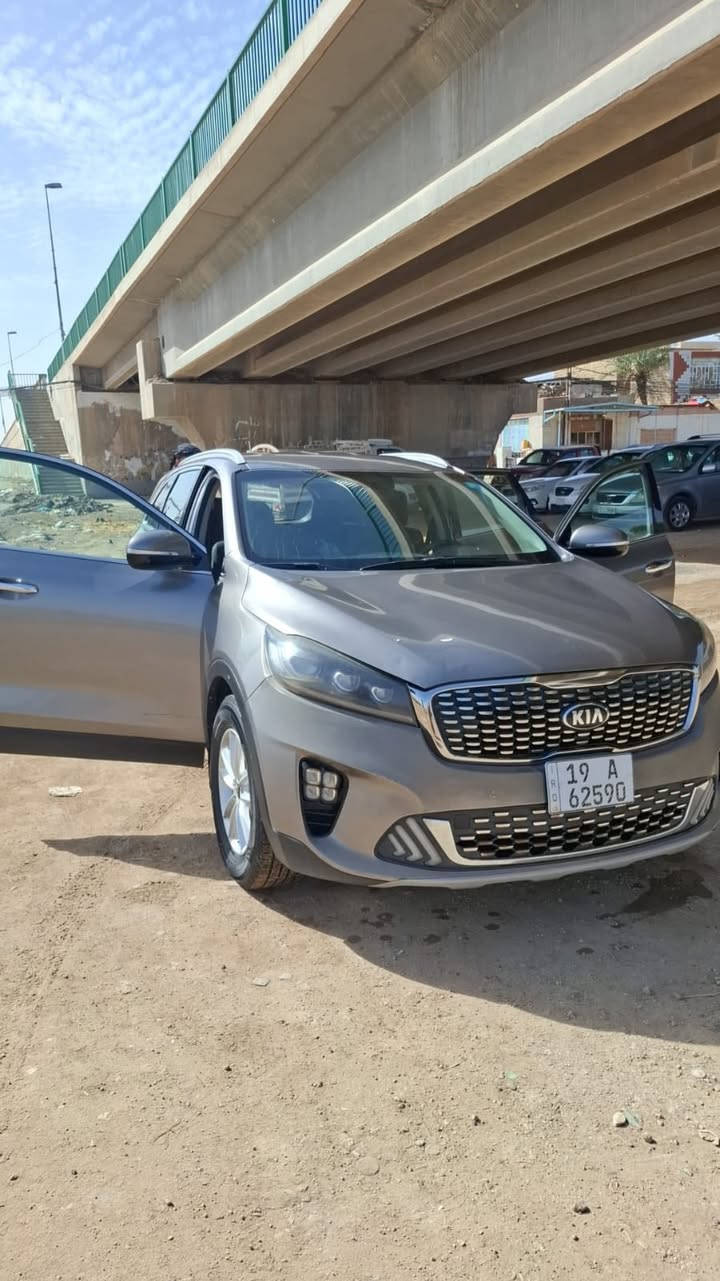 السلام عليكم سورنتو موديل 2019 وارد امريكي بااسمي مداور ثاني يوم رقم كربلاء  ماشيه 148 الف السياره نضيفه وحلوه صور الحادث مرفقه بالمنشور 
للاستفسار اكثر :***********
