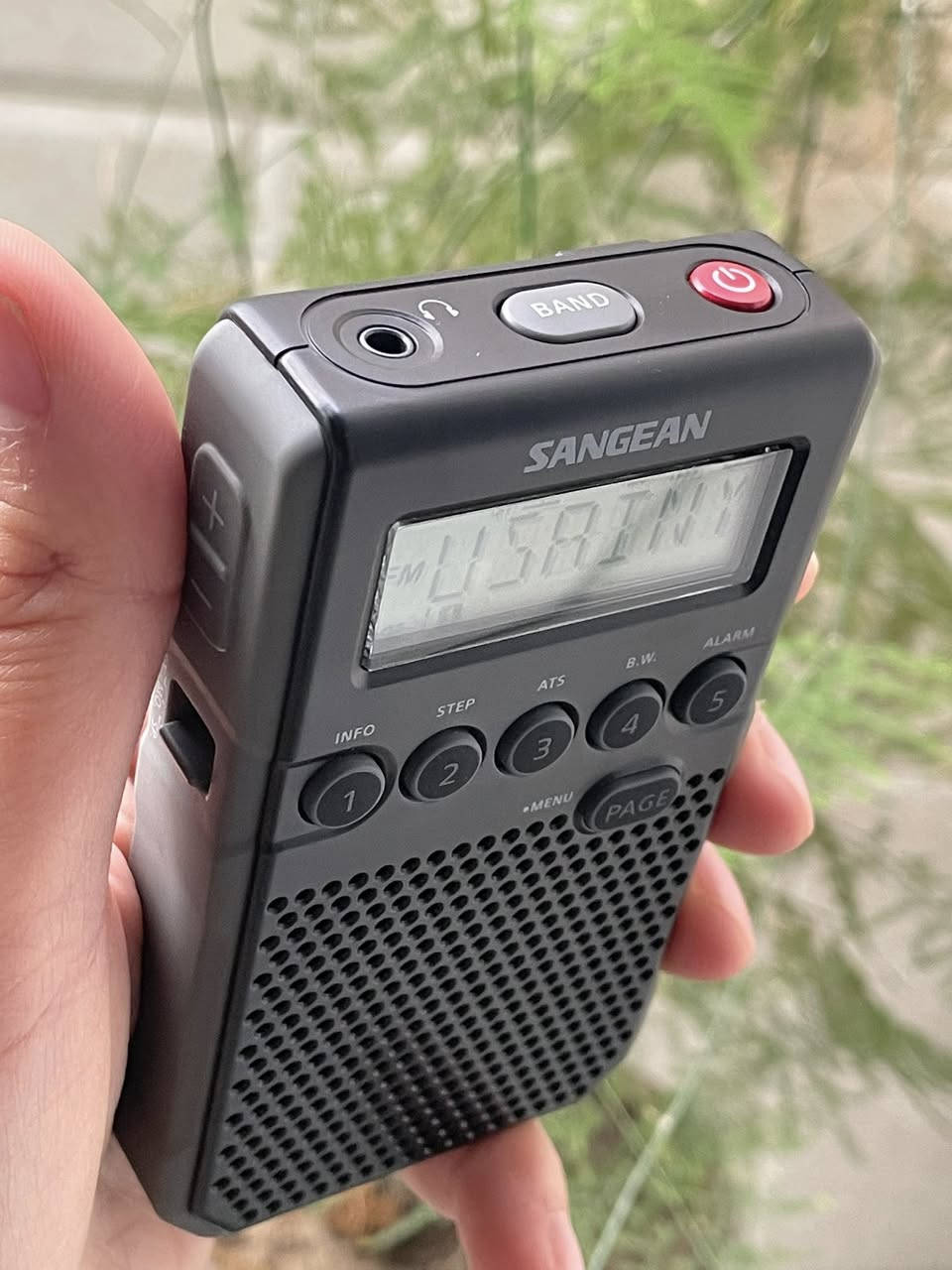 راديو جيبي من شركة سانجين DT 800C
موجة FM AM 
شاشة رقمية غنية بالمعلومات
تقنية RDS
تحكم ب BAND WITH لموجة AM و FM
والكثير من المواصفات
جديد كامل الملحقات

للطلب مراسلة الصفحة
متوفر توصيل


**إذا كنت صاحب هذا الإعلان وتريد حذفه لأي سبب، رجاءا أرسل رسالة إلى الدعم الفني**