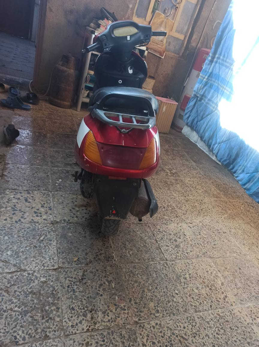 دراجه سبيسي دراجه يابانيه دراجه كلش حلوه بيه لاستيك ولف الدراجه كلش ناعمه تايرات جدد اشاير كلوبات ورا كداك هورن الدراجه الله شاهد كلش حلوه مكاني نجف حي الوفاء سعره 320 وبيه مجال قليل للشراي للا ستفسار *********** 
بي واتساب النجف, العراق
