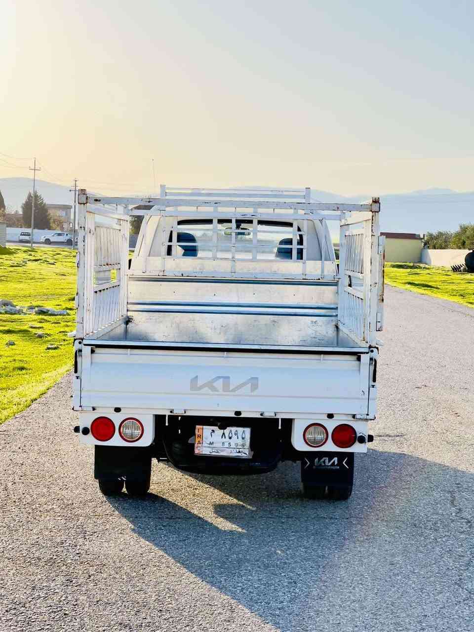 براوه ى دوبه ى سئ هه زارى سؤپه ر مه كينه ره ش 2015 بى مه سره ف كامل مه سره ف كراوه قه تره رزيوى نيه بريكى به سراوه به نسى دواو پيسى لؤكه  شه ش تايه ى لؤكى له ژيره دو سپيرى نويى  پيوه يه ته بريت مه زبوت ناو بؤدى سفرو چه مچه ى بؤبه سراوه  دينار مه سره فى نيه ***********
